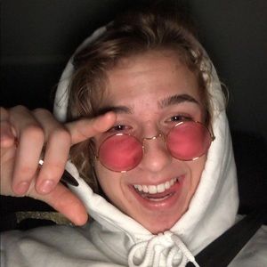 Meet your Posher, Cole